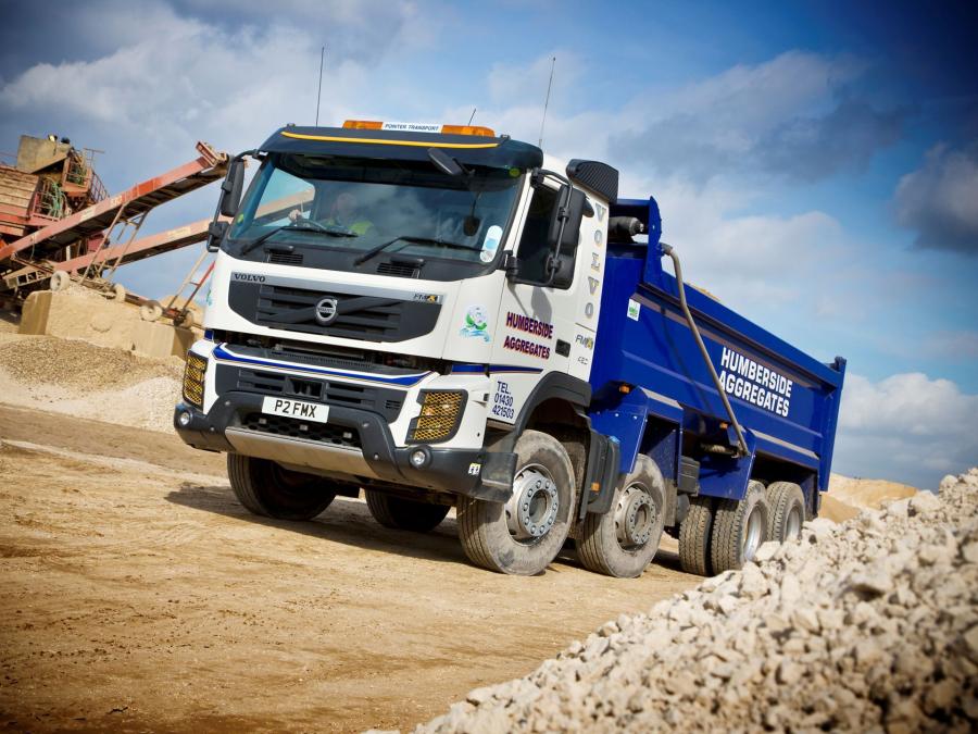  Volvo FMX 8x4 2010 года  (UK) (фото 12 из 14)